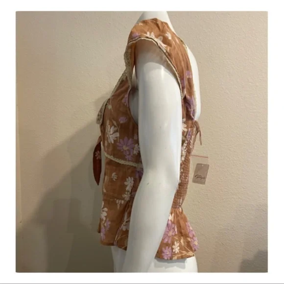 Free People CALL ME BABY BLOUSE SIZE MEDIUM - Picture 10 of 11